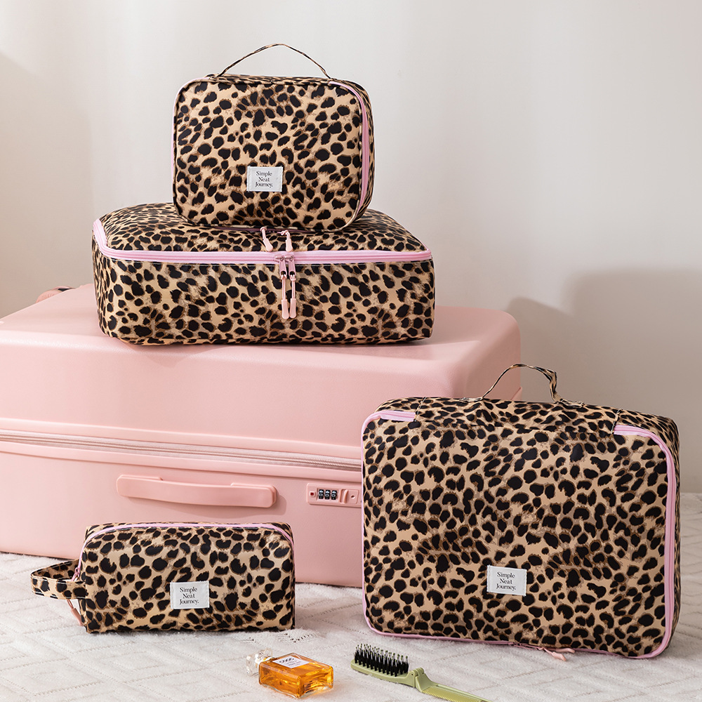 Leopard Makeup Bag Toiletry Cl - đánh giá và giá Travel Accessories Organiser