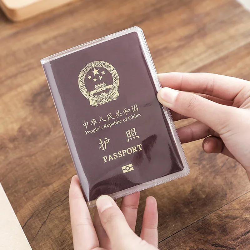 PVC Passport Sleeve Transparen - đánh giá và giá Travel Accessories Essentials